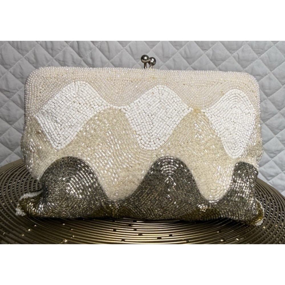 Vintage Beaded Women’s Evening Purse Clutch Metallic Shimmer Classy Chic Vogue‎